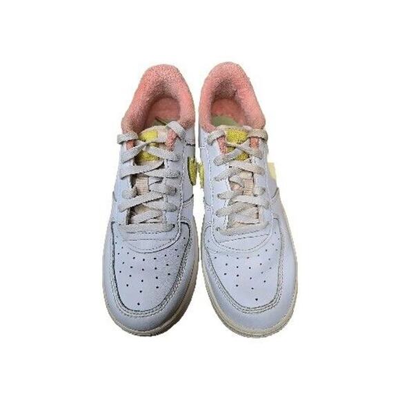 NIKE FORCE 1 LV8 PS White Yellow Strike DV2199-100 Youth Size 2.5 Kids Eu 34 - Picture 3 of 7